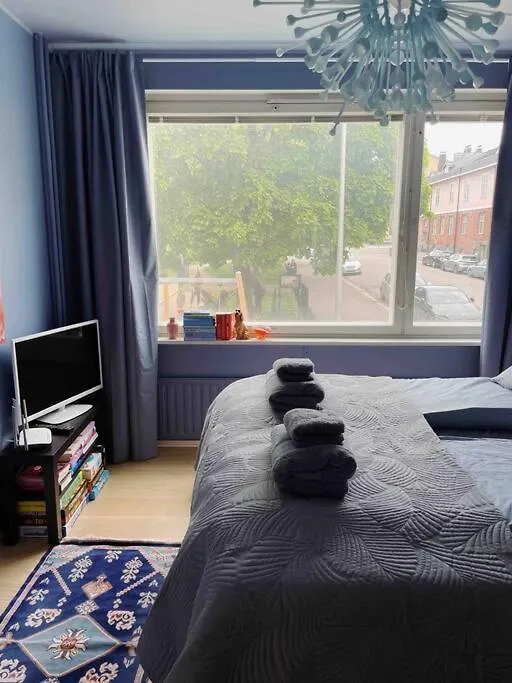 Ihana Kaksio Linnanmaeen Vieressae Helsinky Apartmán